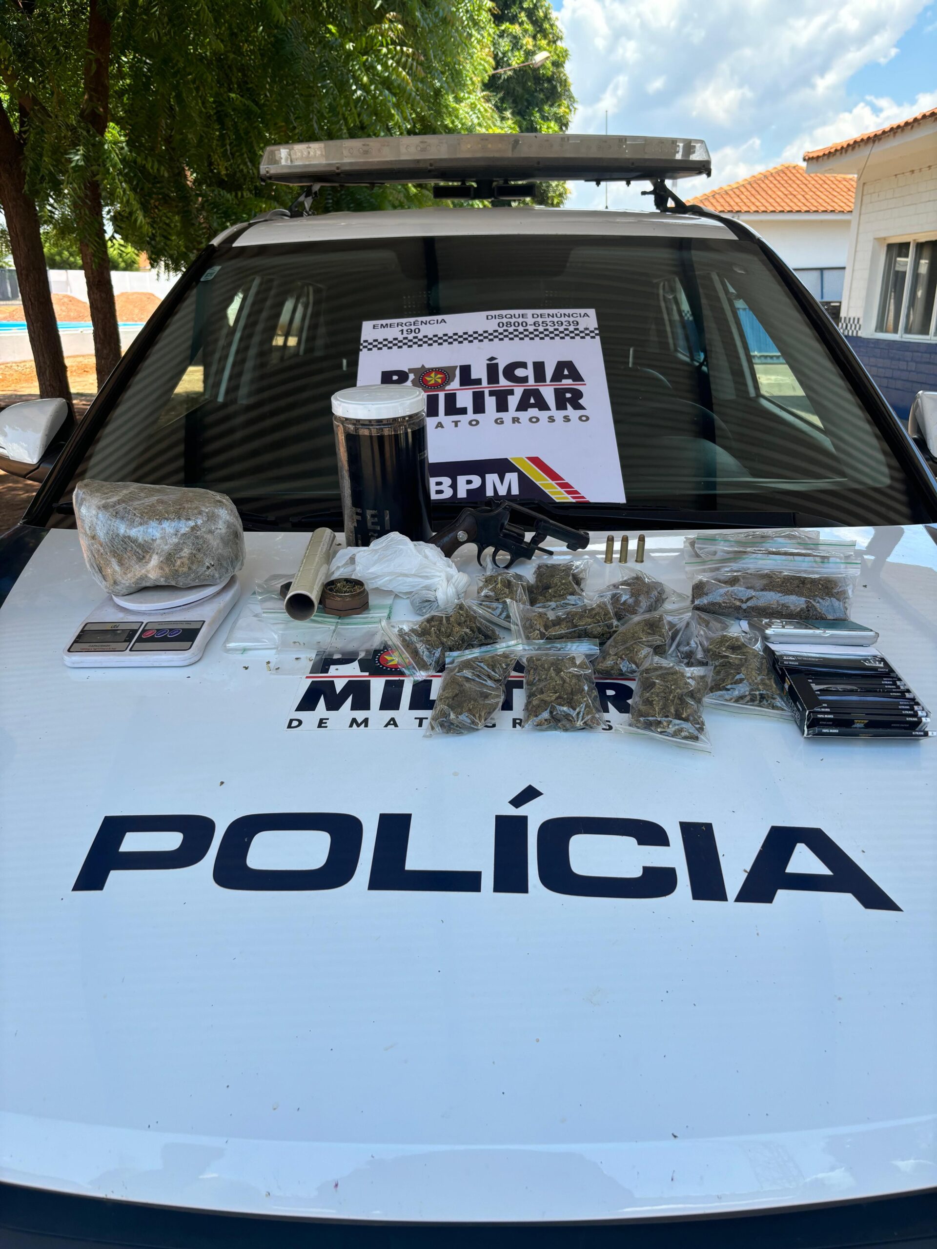 PM prende homem e apreende adolescente membros de facção por tentativa de homicídio